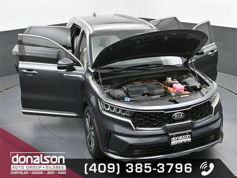 Used 2022 Kia Sorento EX w/ Panoramic Sunroof Package image 22