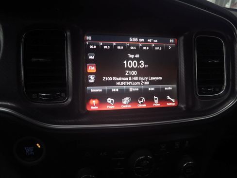 Used 2013 Dodge Charger SXT image 10