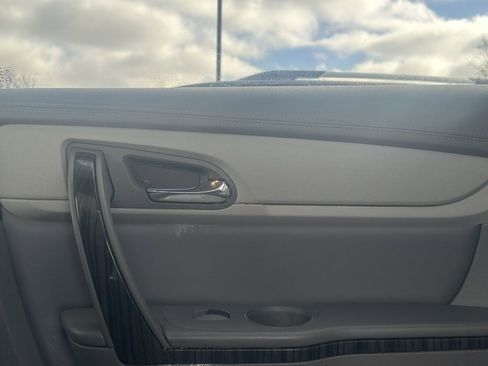 Used 2014 Chevrolet Traverse LTZ w/ LPO, 'HIT The Road' Package image 30