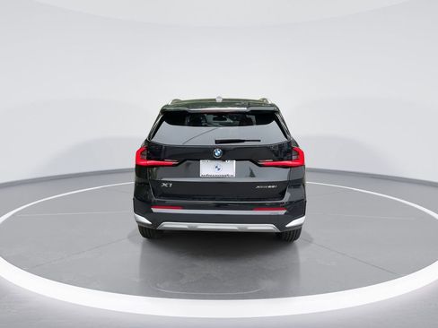 Used 2025 BMW X1 xDrive28i w/ Technology Package image 7