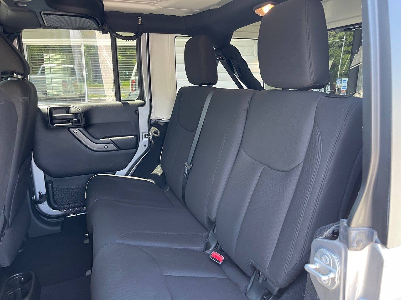 Used 2017 Jeep Wrangler Unlimited Sport AWD/4WD image 20