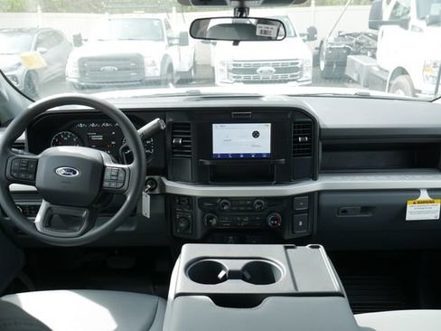 New 2026 Ford F250 XL w/ XL Driver Assist Package AWD/4WD image 4
