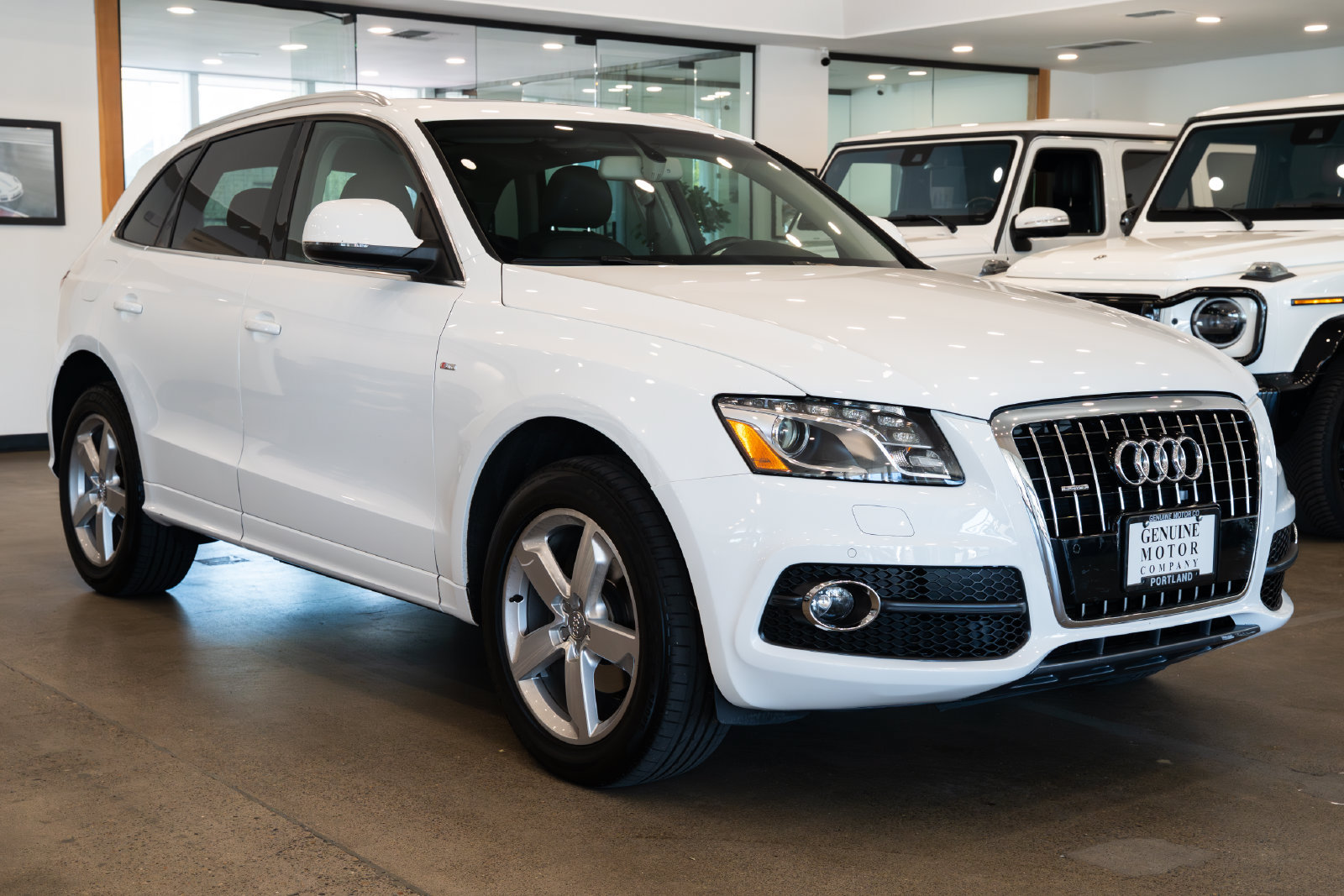 Used 2011 Audi Q5 3.2 Prestige AWD/4WD image 3
