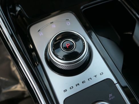 Used 2023 Kia Sorento SX Prestige w/ Panoramic Sunroof Package image 22