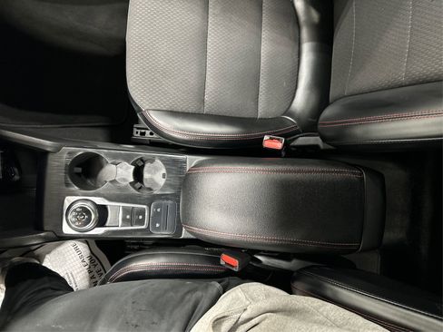 Used 2024 Ford Escape ST-Line image 14