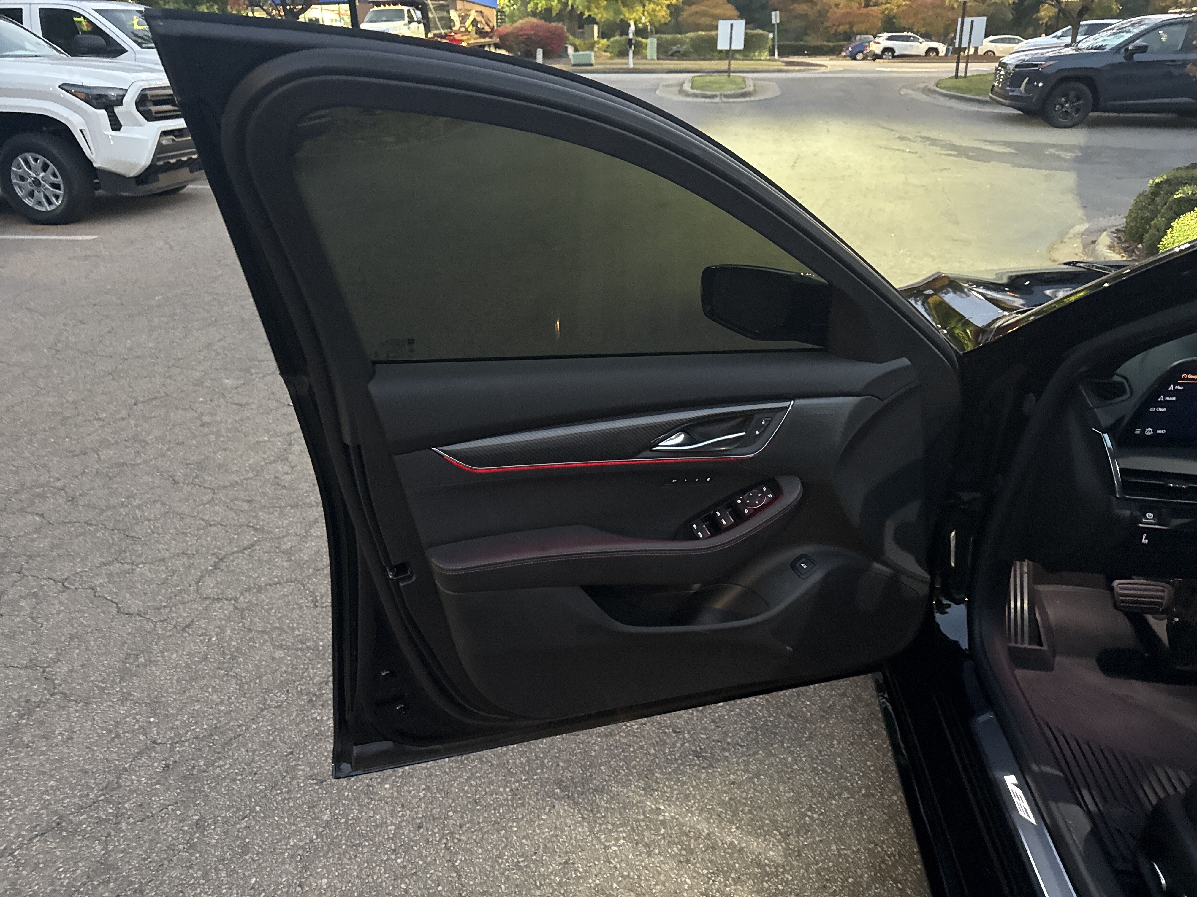 Used 2026 Cadillac CT5 V w/ Technology Package RWD image 11