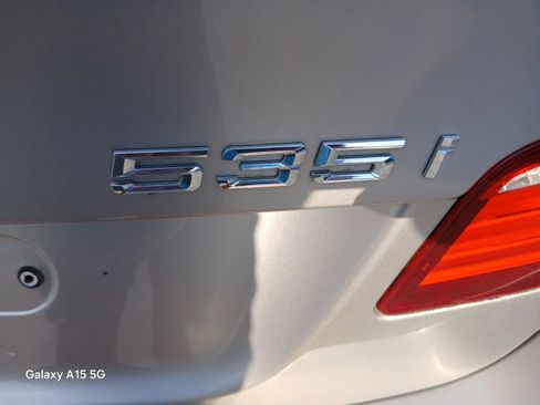 Used 2011 BMW 535i xDrive Sedan image 15