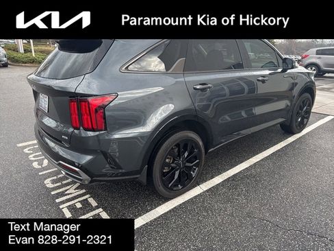 Used 2023 Kia Sorento SX image 5