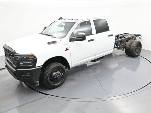 New 2026 RAM 3500 Tradesman image 17