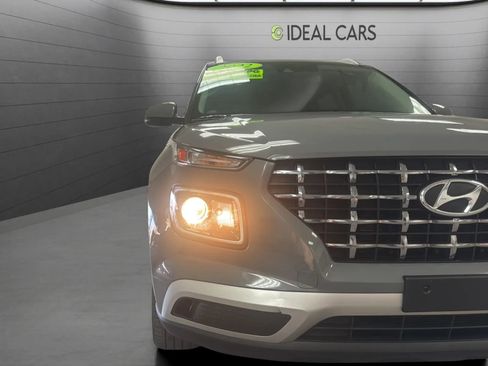 Used 2022 Hyundai Venue SEL w/ Cargo Package FWD image 9