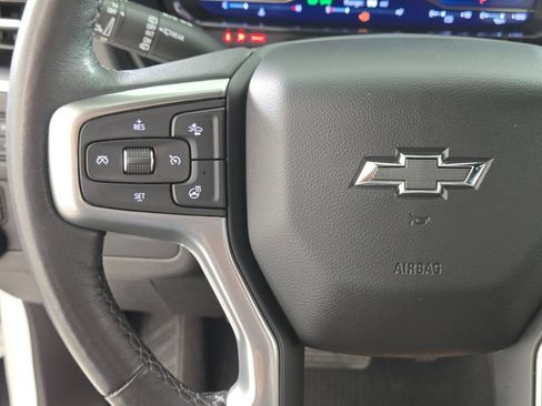 Used 2022 Chevrolet Tahoe Z71 w/ Luxury Package AWD/4WD image 28