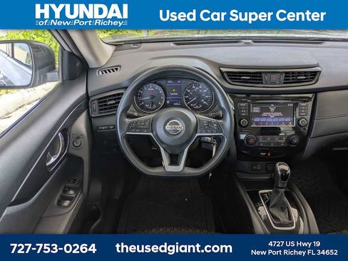 Used 2018 Nissan Rogue S AWD/4WD image 18