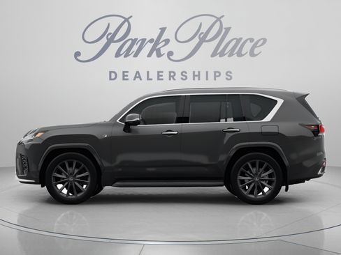 Used 2024 Lexus LX 600 4WD w/ Luxury Package image 2