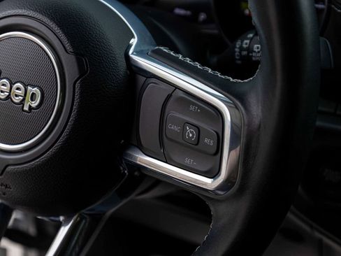 Used 2023 Jeep Wrangler Unlimited Sahara w/ Cold Weather Group AWD/4WD image 23