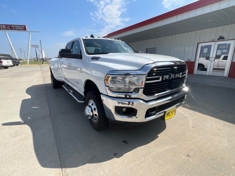 Used 2021 RAM 3500 Big Horn w/ Level 1 Equipment Group AWD/4WD image 2