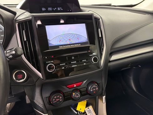 Used 2022 Subaru Forester Premium AWD/4WD image 18