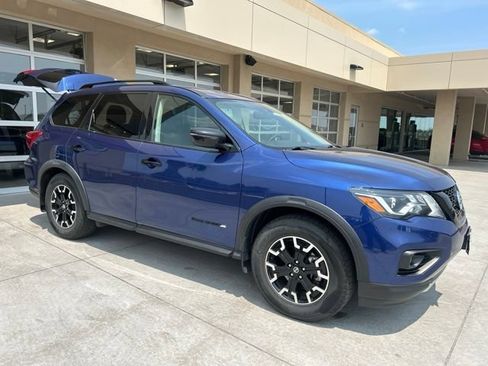 Used 2020 Nissan Pathfinder SV w/ Rock Creek Edition AWD/4WD image 2
