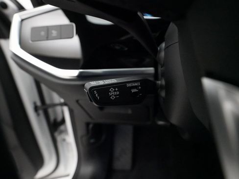 Used 2025 Audi Q3 2.0T Premium w/ Convenience Package image 24