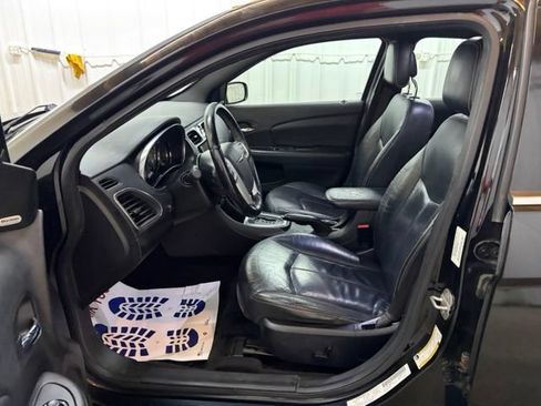 Used 2013 Chrysler 200 Limited FWD image 24