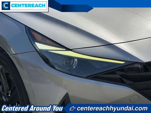 Used 2021 Hyundai Elantra SEL w/ Cargo Package FWD image 7