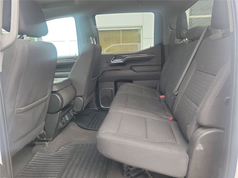 Used 2023 Chevrolet Silverado 1500 LT AWD/4WD image 13