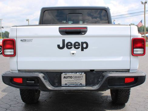 Used 2025 Jeep Gladiator Sport AWD/4WD image 5