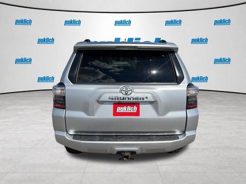 Used 2019 Toyota 4Runner SR5 AWD/4WD image 6