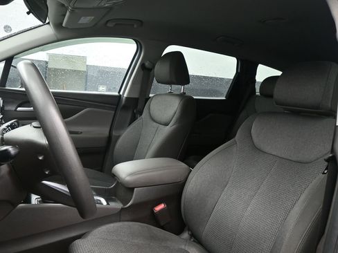 Used 2019 Hyundai Santa Fe SE w/ Cargo Package image 4