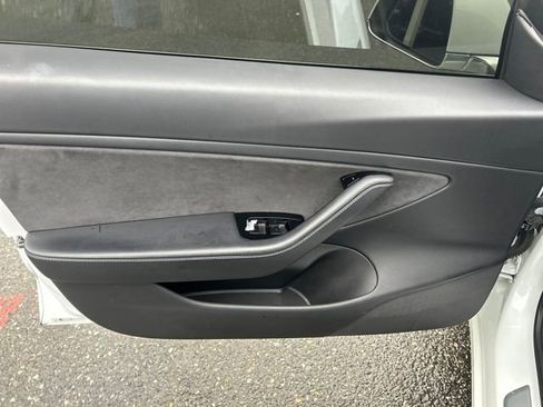 Used 2020 Tesla Model 3 Performance image 19