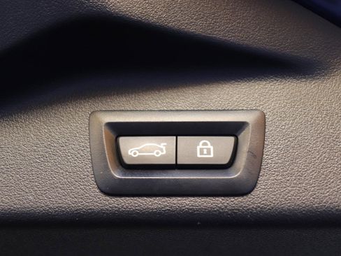 Used 2022 BMW X5 xDrive45e w/ M Sport Package image 21