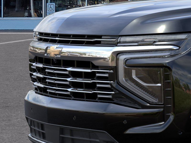 New 2026 Chevrolet Suburban Premier w/ Sun And Tow Package AWD/4WD image 13