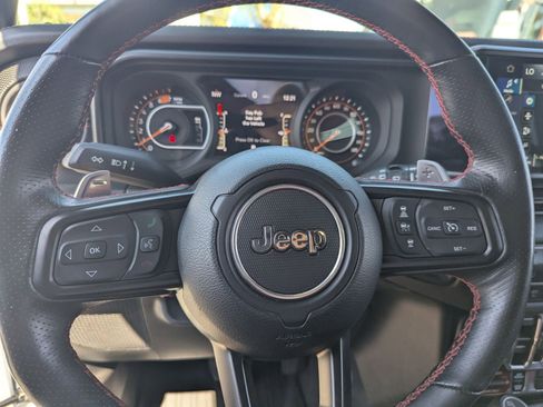 Used 2024 Jeep Wrangler Unlimited Rubicon 392 image 27