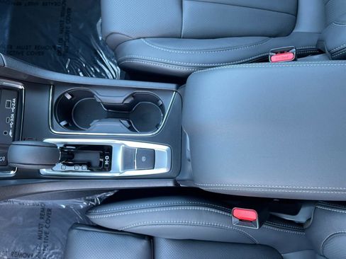 Certified 2025 Subaru Ascent Limited image 23