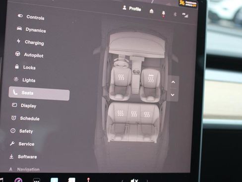 Used 2023 Tesla Model 3 Standard Range RWD image 18