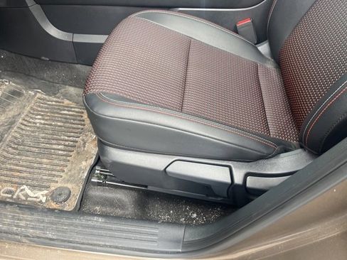 Used 2025 Nissan Kicks SR w/ SR Premium Package image 13