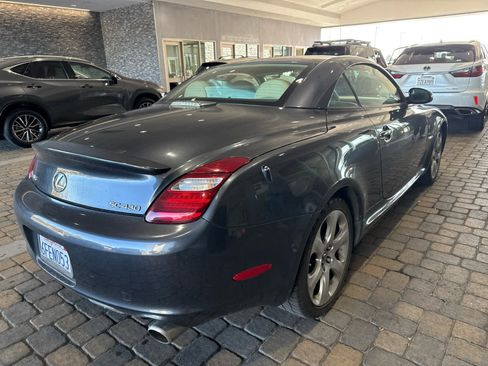 Used 2008 Lexus SC 430 Convertible image 3