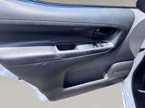 Used 2017 Nissan NV200 SV w/ Back Door Glass Package FWD image 12