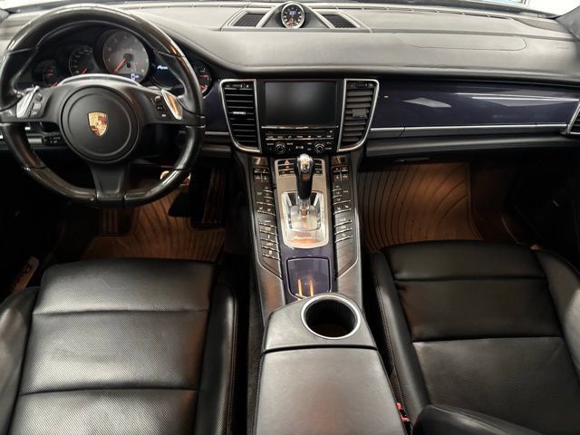 Used 2013 Porsche Panamera GTS AWD/4WD image 12