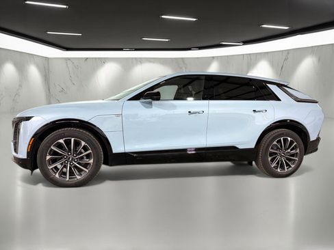 New 2026 Cadillac Lyriq Sport image 2