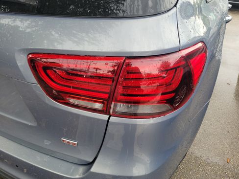 Used 2019 Kia Sorento AWD w/ LX Convenience Package image 5
