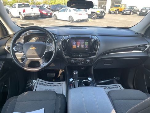 Used 2019 Chevrolet Traverse LT AWD/4WD image 18