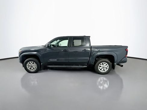 Used 2026 Toyota Tacoma SR5 AWD/4WD image 3