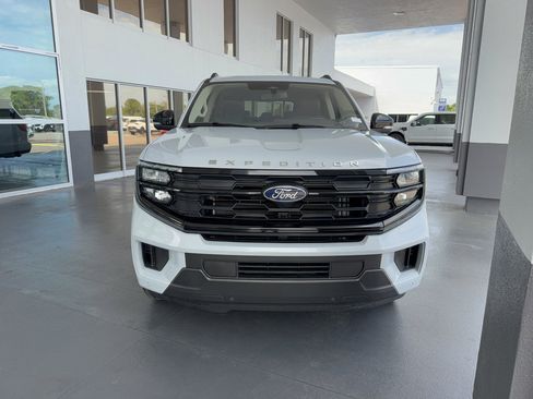 Certified 2025 Ford Expedition Max Active RWD image 3
