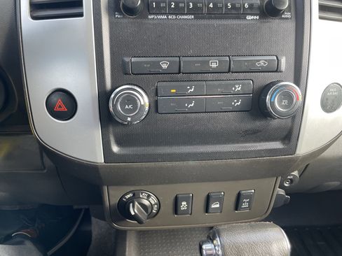 Used 2012 Nissan Xterra PRO-4X w/ Pro-4x Leather Pkg image 20