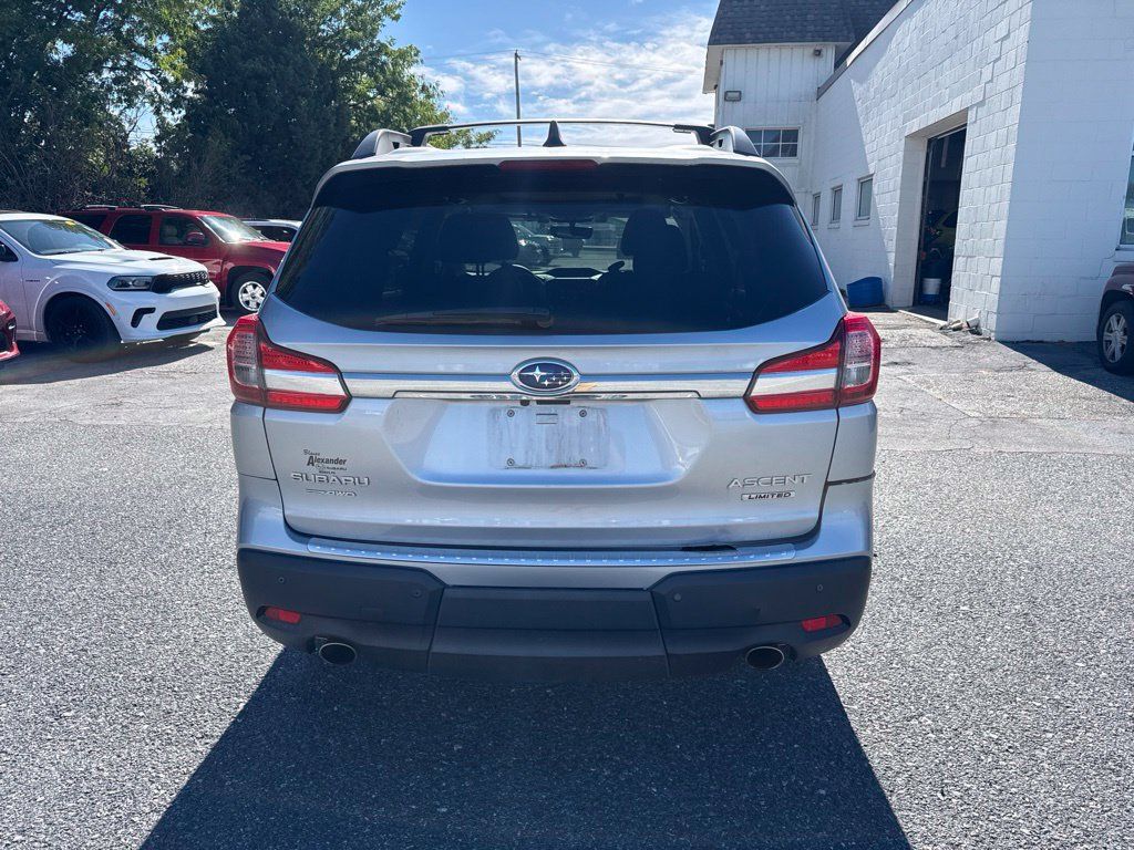 Used 2021 Subaru Ascent Limited w/ Technology Package AWD/4WD image 4