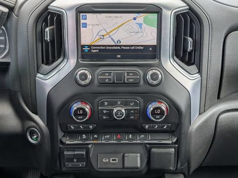 Used 2022 GMC Sierra 1500 SLT AWD/4WD image 17