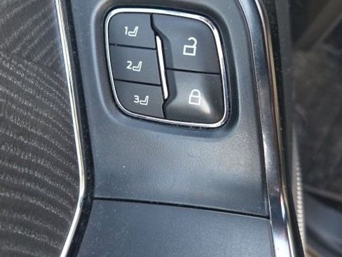 Certified 2023 Ford F150 Platinum w/ Equipment Group 701A High image 25