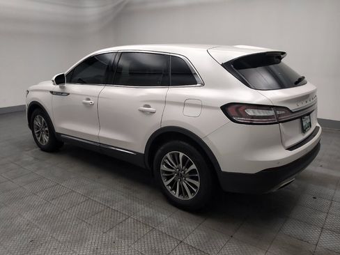 Used 2019 Lincoln Nautilus Select AWD/4WD image 3