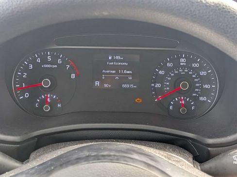 Used 2022 Kia Soul LX FWD image 28