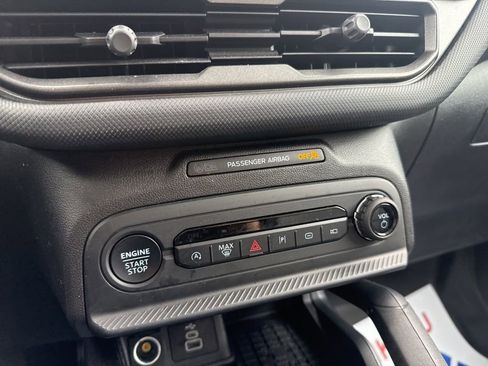 Used 2025 Ford Bronco Sport Badlands image 32